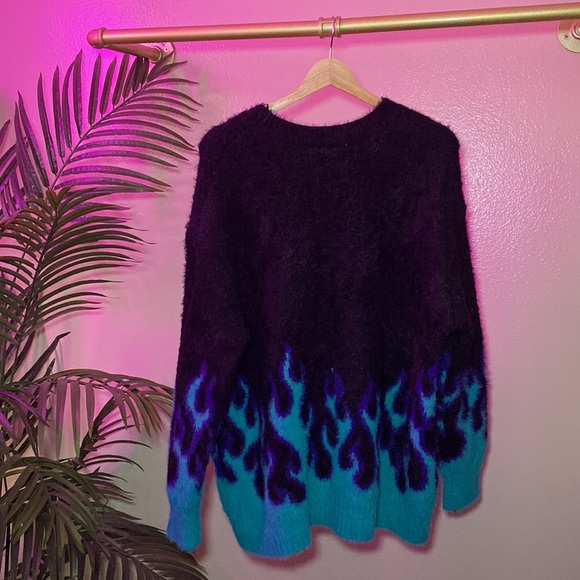 ADIKA - BLACK & BLUE FLAME SWEATER - Picture 12 of 13